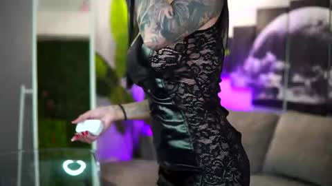 Spicy Maple online show from 25, 2, 2026