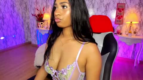 Snapshot of spicyamelia chatting on 19, 2, 2025 Amelia GTM-5 817 IG Spicychoco am online show from 19, 2, 2025