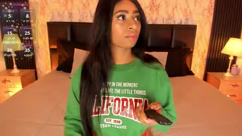 Snapshot of spicyamelia chatting on 26, 10, 2025 Amelia GTM-5 817 IG Spicychoco am online show from 26, 10, 2025