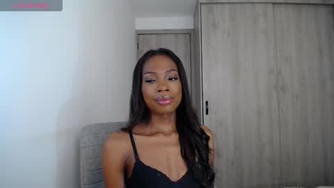 Reychell Millan  online show from 30, 5, 2026