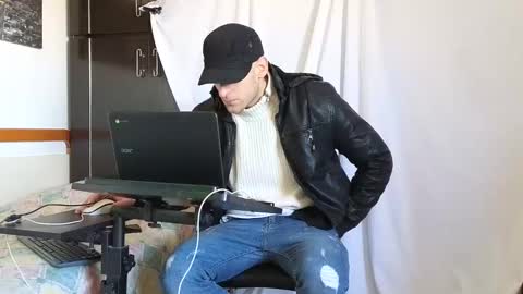 Snapshot of spider_0090 chatting on 7, 2, 2025 Marco. When Im offline you can view premium content in bio online show from 7, 2, 2025