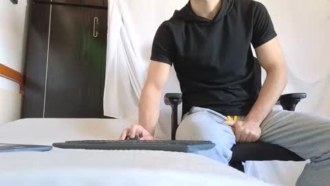 Snapshot of spider_0090 chatting on 3, 10, 2025 Marco. When Im offline you can view premium content in bio online show from 3, 10, 2025