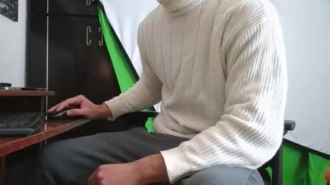 Snapshot of spider_0090 chatting on 25, 11, 2025 Marco. When Im offline you can view premium content in bio online show from 25, 11, 2025