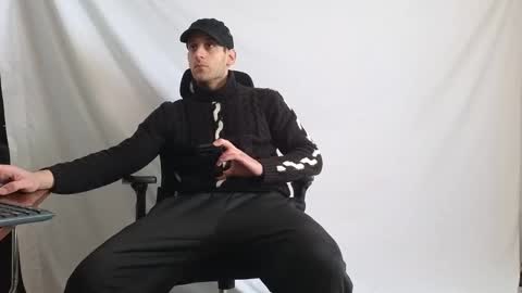 Snapshot of spider_0090 chatting on 3, 2, 2026 Marco. When Im offline you can view premium content in bio online show from 3, 2, 2026