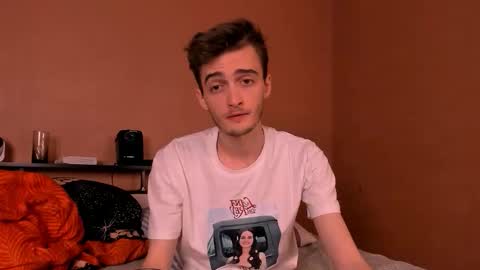 Snapshot of spider___man chatting on 5, 10, 2025 Spidey online show from 5, 10, 2025