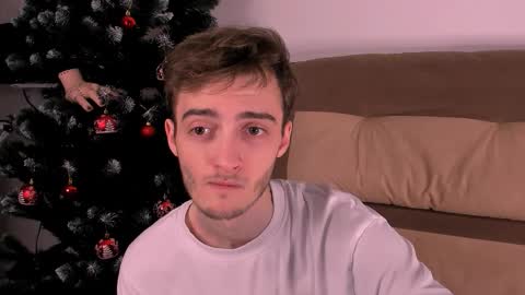 Snapshot of spider___man chatting on 14, 12, 2025 Spidey online show from 14, 12, 2025