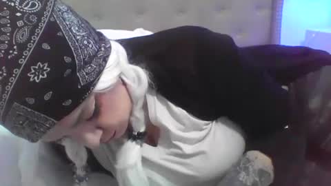 Vanessa Spade online show from 29, 1, 2025