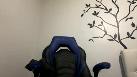 Twitter Toxiceli2 online show from 25, 12, 2024