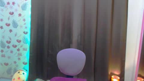 Snapshot of splendid_kim08 chatting on 19, 9, 2025 Kimmy online show from 19, 9, 2025