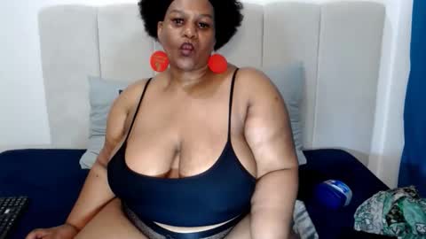 Snapshot of splendidtalitha chatting on 19, 12, 2025 SplendidTalitha online show from 19, 12, 2025