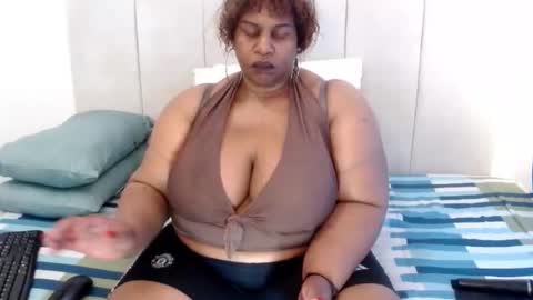 Snapshot of splendidtalitha chatting on 14, 4, 2026 SplendidTalitha online show from 14, 4, 2026