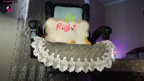 Tips are the best compliment to a woman online show from 6, 11, 2025