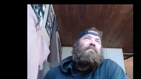 Snapshot of squegly chatting on 19, 11, 2025 Bryan online show from 19, 11, 2025