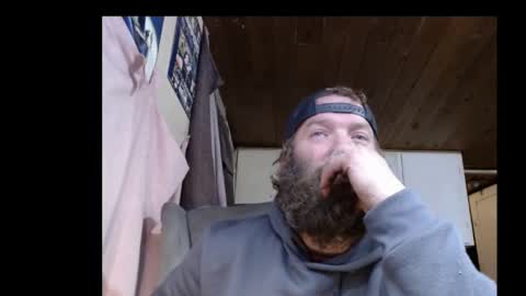 Snapshot of squegly chatting on 21, 11, 2025 Bryan online show from 21, 11, 2025