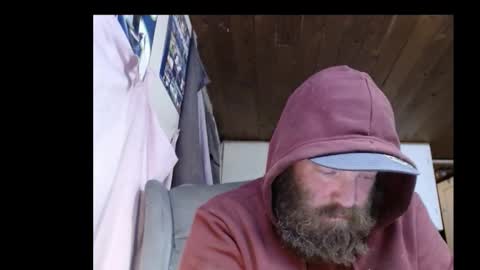 Snapshot of squegly chatting on 24, 11, 2025 Bryan online show from 24, 11, 2025