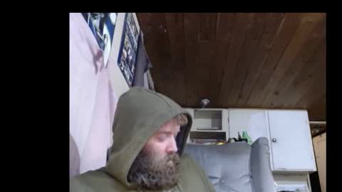 Snapshot of squegly chatting on 26, 11, 2025 Bryan online show from 26, 11, 2025