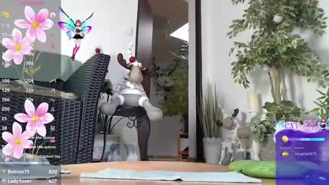 Snapshot of squirtmanica chatting on 8, 12, 2024 Monica online show from 8, 12, 2024