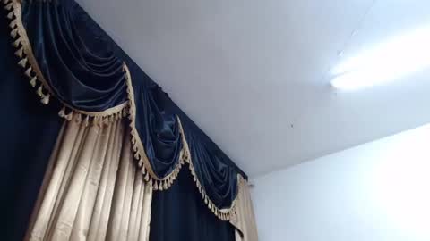 Snapshot of srta_luciana chatting on 22, 2, 2025 . . online show from 22, 2, 2025