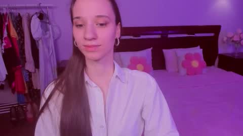 Snapshot of staceycutie chatting on 19, 2, 2026 StaceyCutie online show from 19, 2, 2026