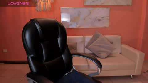 Stacy Woods online show from 23, 12, 2024