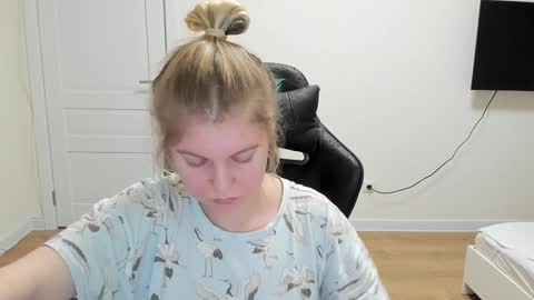 Stacy  online show from 4, 2, 2025