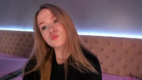 Snapshot of stacy_moorexx chatting on 9, 5, 2026 STACY online show from 9, 5, 2026