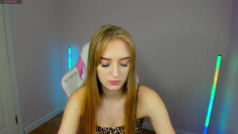 Snapshot of stacy_riiver chatting on 4, 2, 2025 Stacy Mon Tue Wed Thu Fri Sun GMT GMT 3 1000am - 0400pm online show from 4, 2, 2025