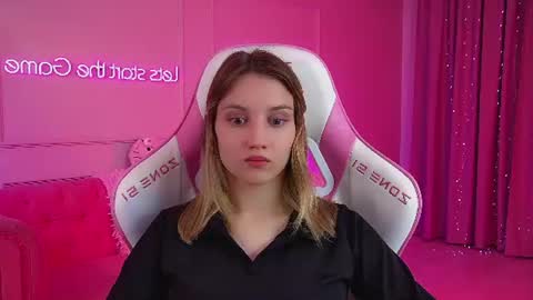Snapshot of stacyevancesss chatting on 23, 6, 2026 StacyEvances online show from 23, 6, 2026