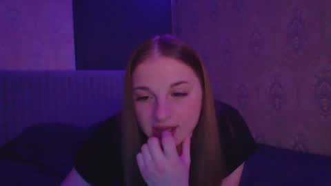 Snapshot of star_girlish chatting on 16, 12, 2025 star_girlish online show from 16, 12, 2025