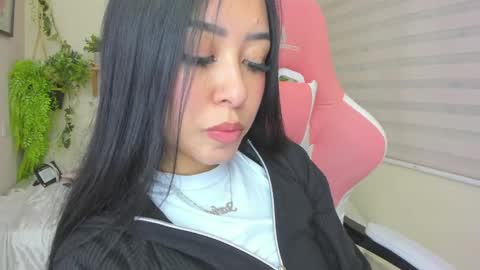 Snapshot of starlie_ chatting on 8, 3, 2025 Alisson online show from 8, 3, 2025