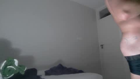 Snapshot of steamh2 chatting on 18, 1, 2025 steamh2 online show from 18, 1, 2025