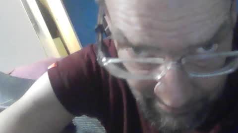 Snapshot of steelringshaft chatting on 29, 10, 2025 Mikee online show from 29, 10, 2025