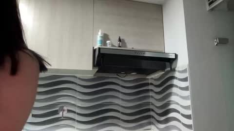 Stefa Gomez  online show from 9, 4, 2026