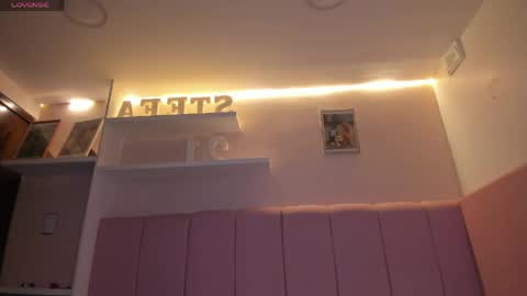 Stefa Gomez  online show from 12, 4, 2026