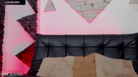 Snapshot of stefan_wonder_ chatting on 14, 12, 2024 Wonder online show from 14, 12, 2024