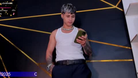 Snapshot of stefan_wonder_ chatting on 4, 1, 2025 Wonder online show from 4, 1, 2025