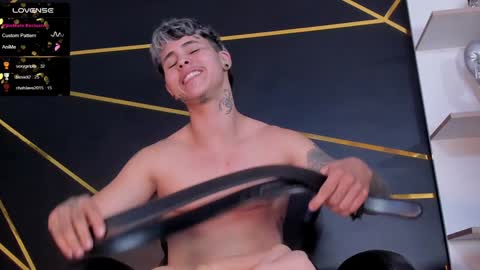 Snapshot of stefan_wonder_ chatting on 12, 1, 2025 Wonder online show from 12, 1, 2025