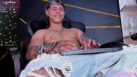 Snapshot of stefan_wonder_ chatting on 18, 1, 2025 Wonder online show from 18, 1, 2025