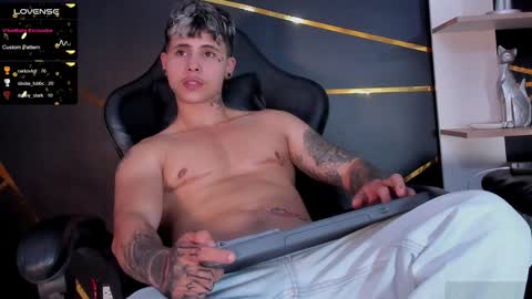 Snapshot of stefan_wonder_ chatting on 25, 1, 2025 Wonder online show from 25, 1, 2025