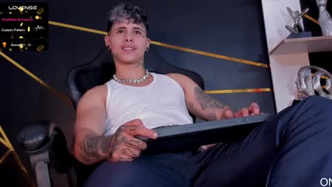 Snapshot of stefan_wonder_ chatting on 26, 1, 2025 Wonder online show from 26, 1, 2025