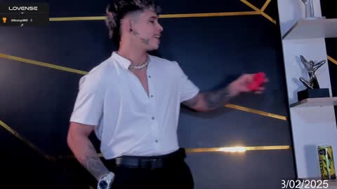 Snapshot of stefan_wonder_ chatting on 8, 2, 2025 Wonder online show from 8, 2, 2025