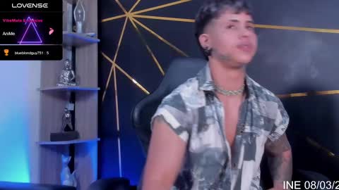 Snapshot of stefan_wonder_ chatting on 8, 3, 2025 Wonder online show from 8, 3, 2025