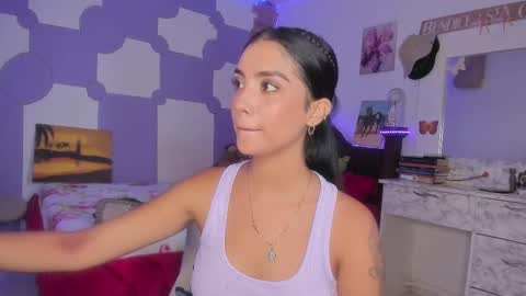 Im MiaIts my first day here  online show from 2, 3, 2025