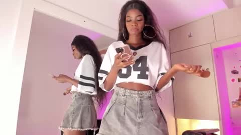 Snapshot of stefannyevans_ chatting on 21, 11, 2025 stefannyevans_ online show from 21, 11, 2025