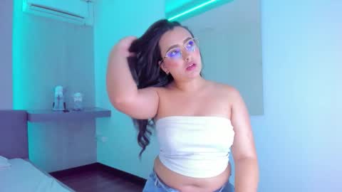 Stefanny online show from 17, 10, 2025