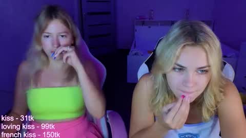 stefany_and_bettany online show from 10, 9, 2025