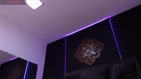 Stefany Brown online show from 25, 2, 2025