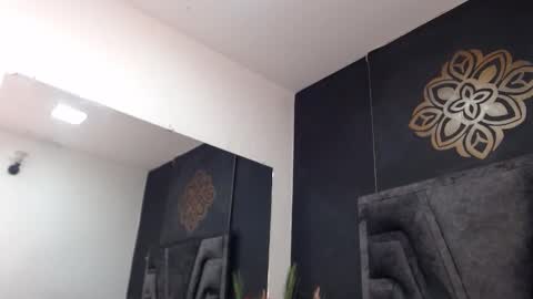 Stefany Brown online show from 8, 1, 2026