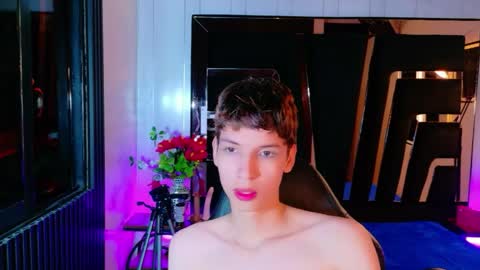 stefany piink online show from 25, 4, 2026