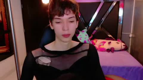 stefany piink online show from 9, 6, 2026